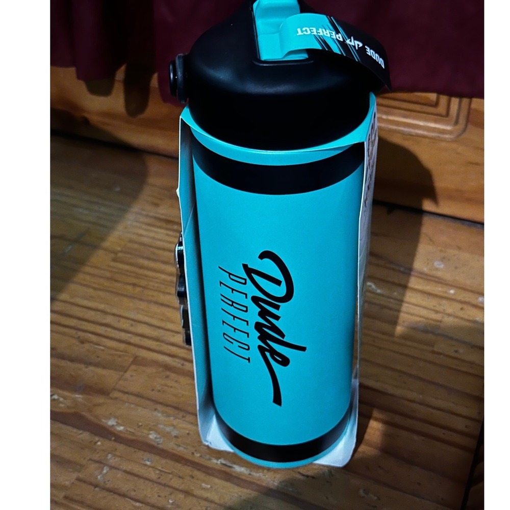 Dude Perfect 24oz Insulated Water Bottle Teal Black with Noggz Collectibles